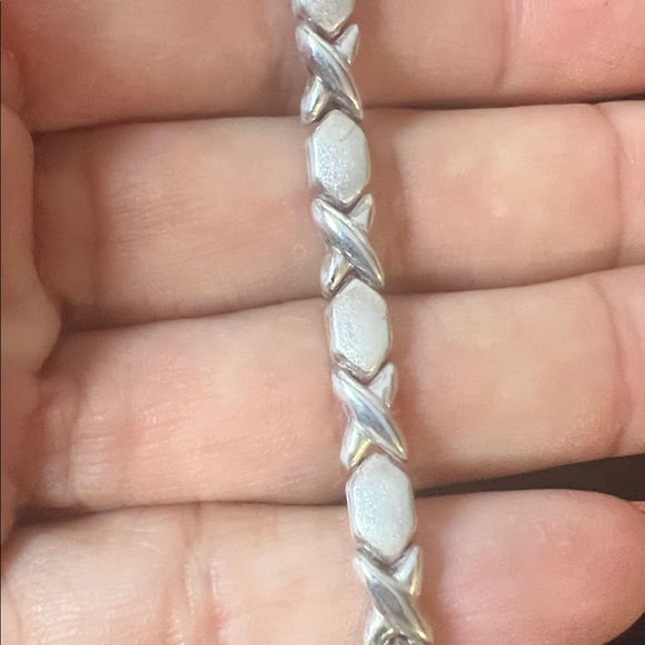 925 STERLING SILVER XOXO BRACELET. 7in - Picture 3 of 7